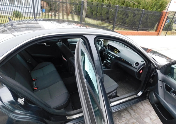 Mercedes-Benz Klasa C cena 45555 przebieg: 202750, rok produkcji 2011 z Dębica małe 326
